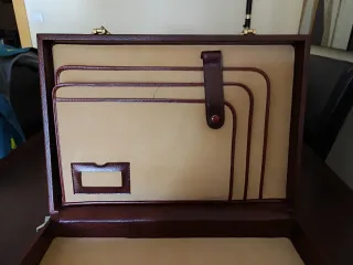 Maletín ejecutivo marrón