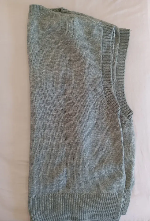 Chaleco de punto gris talla M