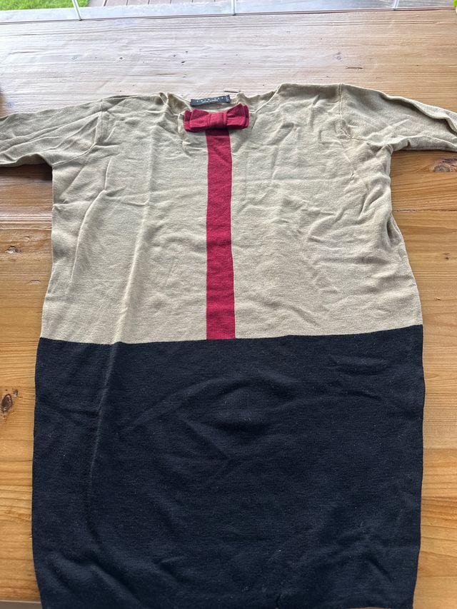 Vestido de punto con lazo,