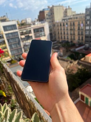 Samsung S22 Negro IMPOLUTO