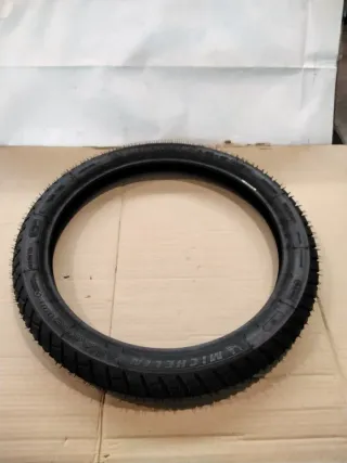 Neumático Michelin Anakee Street 250/17 43P