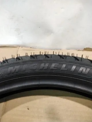 Neumático Michelin Anakee Street 250/17 43P