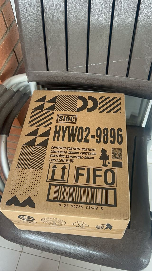 Twyla Sweet Screams en Caja Nueva