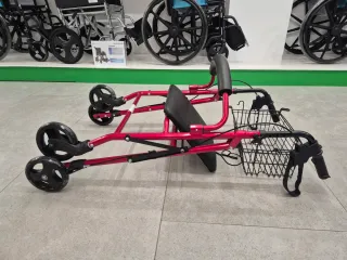 Andador KY4044 con asiento y cesta