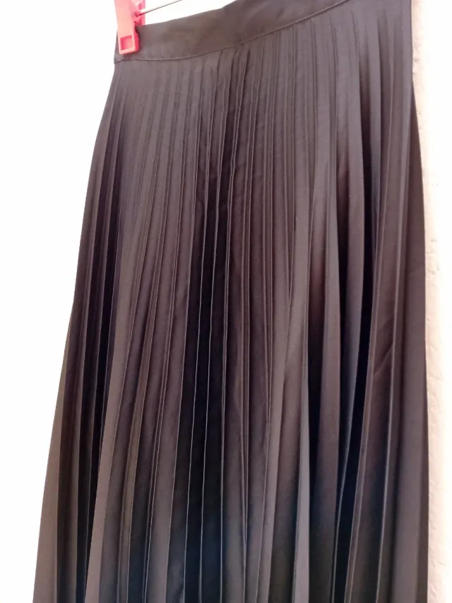 Falda plisada Zara