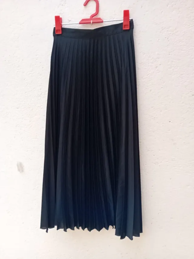 Falda plisada Zara