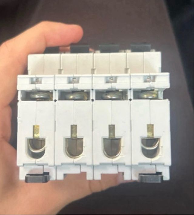 Interruttore magnetotermico ABB S254 C20