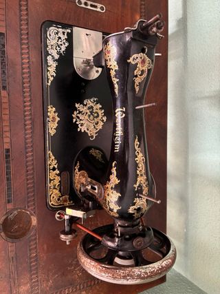 Máquina de coser Wertheim antigua