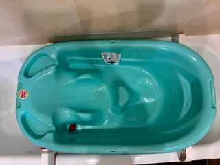 Bañera bebé con patas para bañera