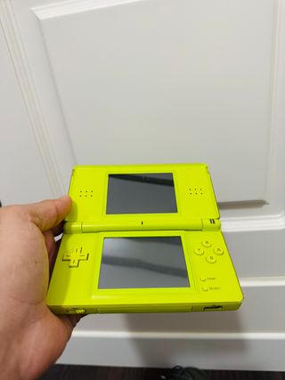 Nintendo DS Lite Verde + Cargador + Funda