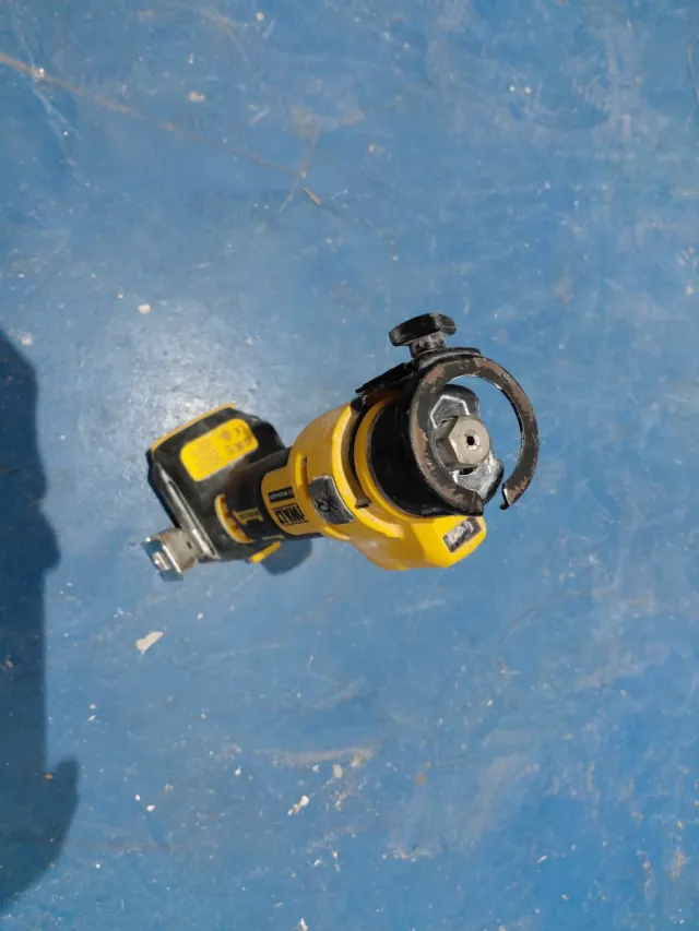 Batería Dewalt DCE555 TY1