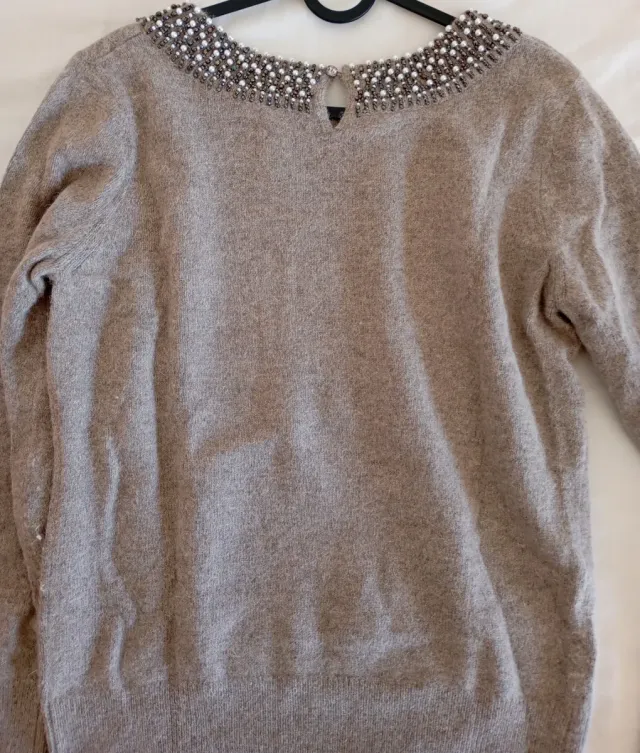 Jersey cuello pedrería beige