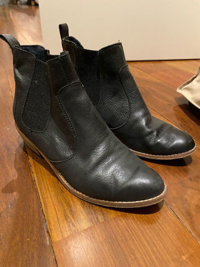 Botas Chelsea Gap Talla 37 Negros