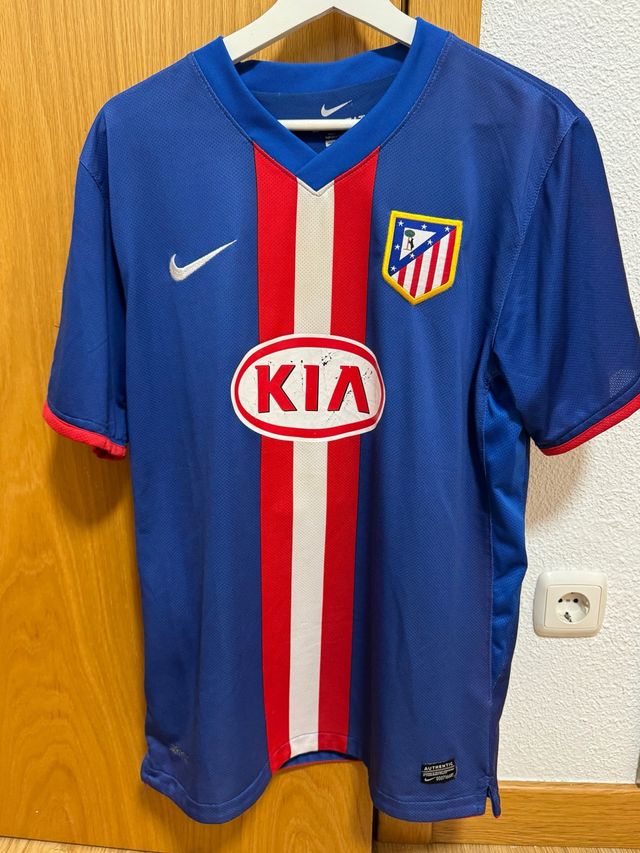 Camiseta At. Madrid 2010/11 Kun Aguero talla L
