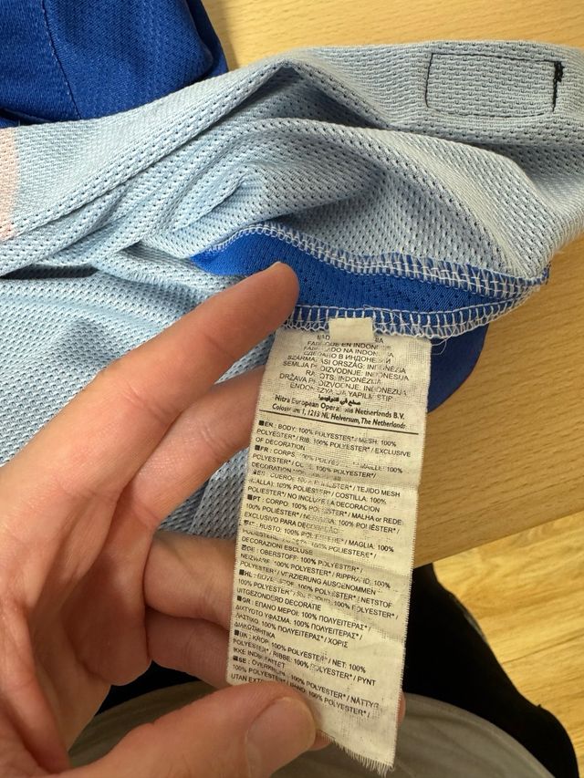 Camiseta At. Madrid 2010/11 Kun Aguero talla L