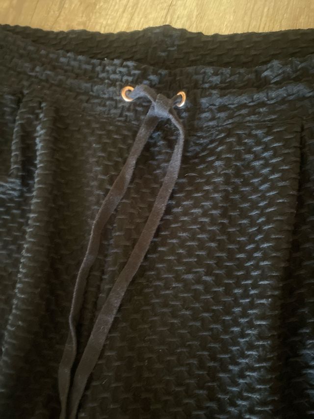 Pantalón mujer tela con relieve