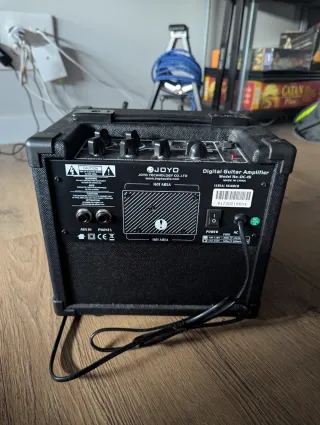 Amplificador JOYO DC-15 Negro