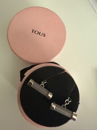 Gemelos TOUS plateados.