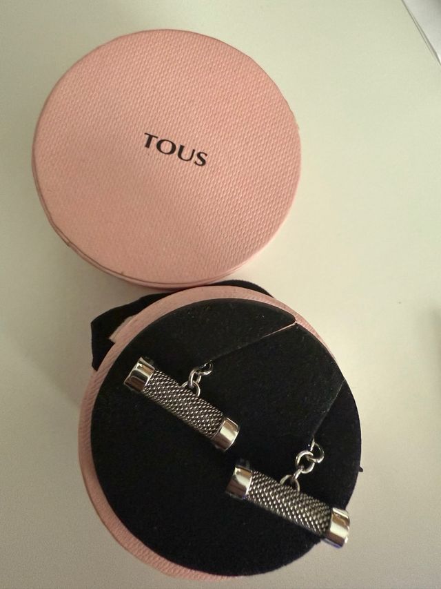 Gemelos TOUS plateados.