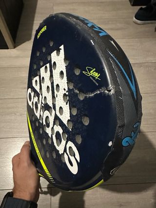 Pala Padel Adidas Adipower con Raja