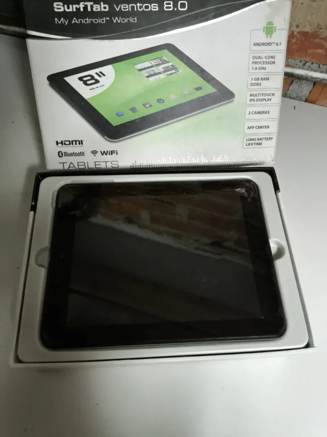 TrekStor SurfTab Ventos 8.0 Tablet