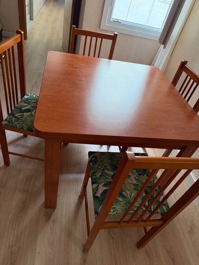OCASIÓN SOLO HOY. Mesa de madera extensible