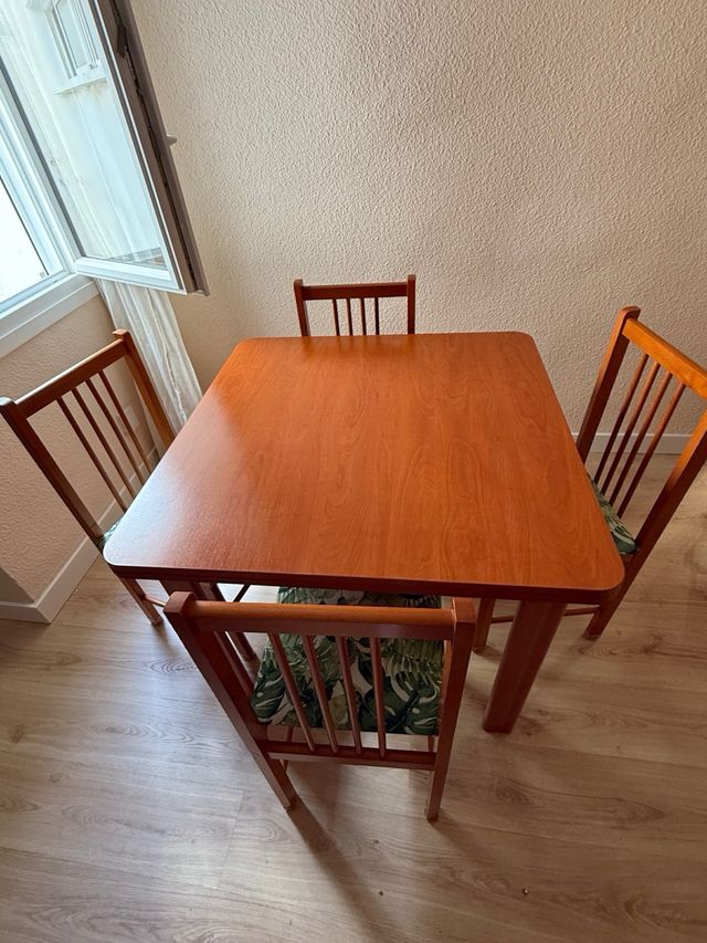 OCASIÓN SOLO HOY. Mesa de madera extensible