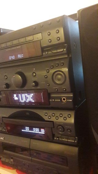 Cadena de música TEAC negra