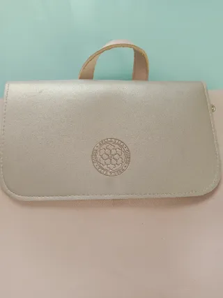 Mochila Guess Rosa y plateada