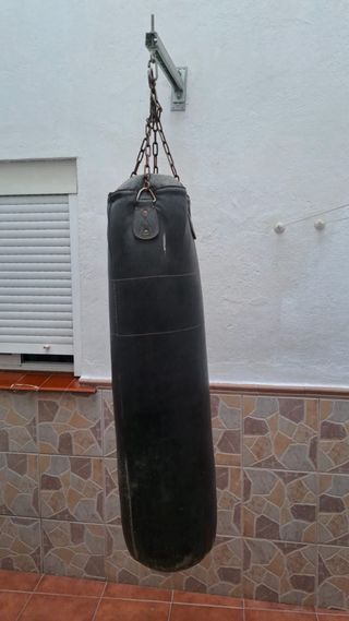 Banco de pesas y saco boxeo 50 kg