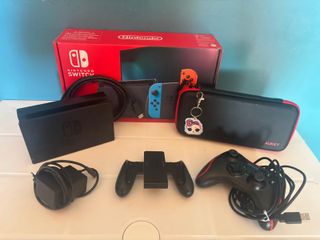 Nintendo Switch V1 – Completa+ Joypad + Custodia
