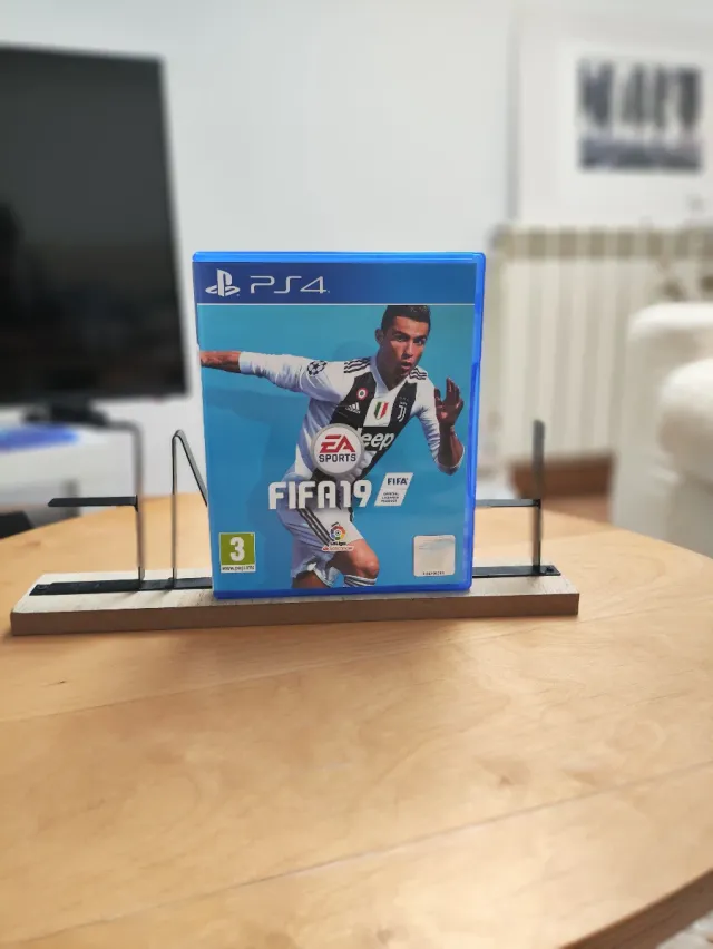 FIFA 19 PS4 (PlayStation 4)