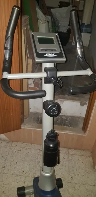 Bicicleta Estática BH Fitness
