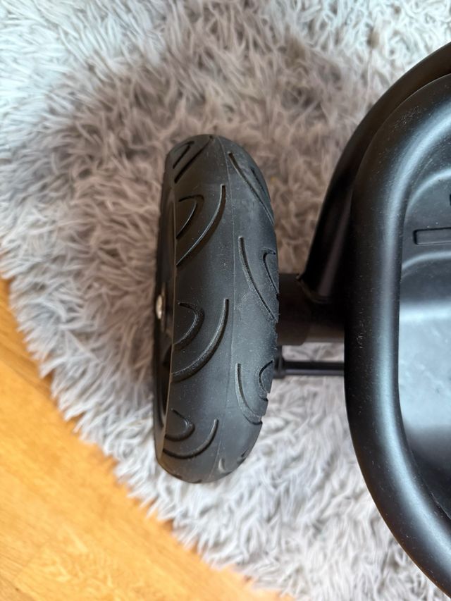 Triciclo Kinderkraft Plegable Aveo