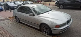 BMW 535i V8 pegatina B