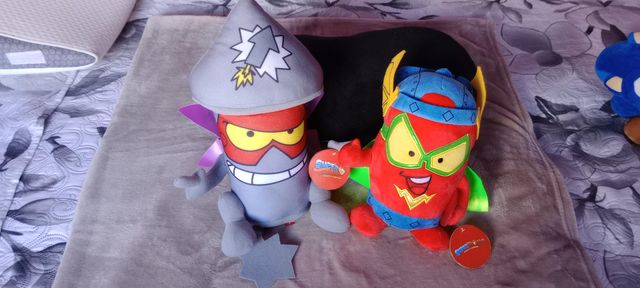 2 Peluches Superzings 25cm y 35cm