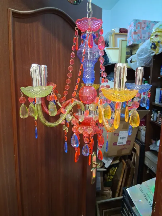 Lampada da soffitto in plastica multicolore