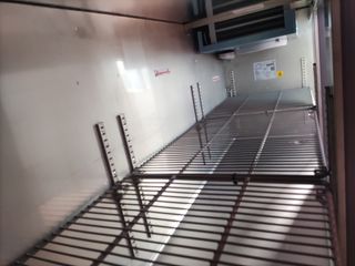 Bajo mostrador Coreco 3 puertas