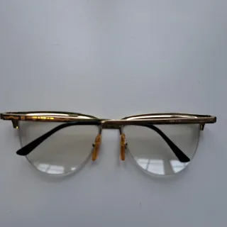 Gafas Fendi Montura Dorada y Detalles Multicolor