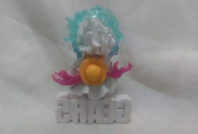 Lote figuras y pins One Piece