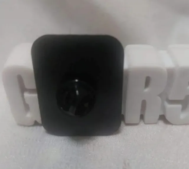 Lote figuras y pins One Piece