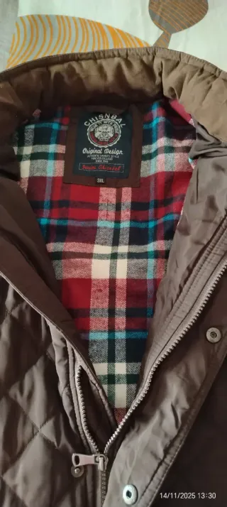 Chaleco acolchado marrón