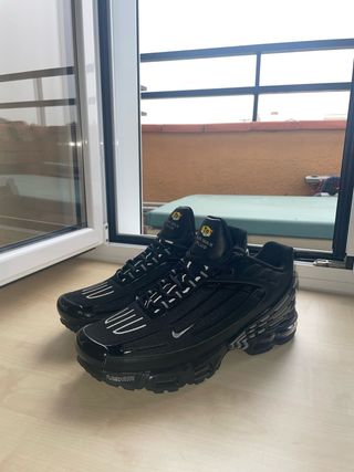 Zapatillas TN Plus estilo running -nuevas