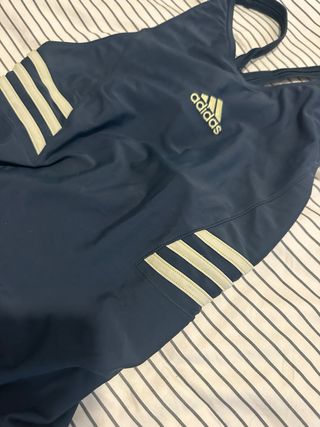 Bañador Adidas azul con 3 rayas