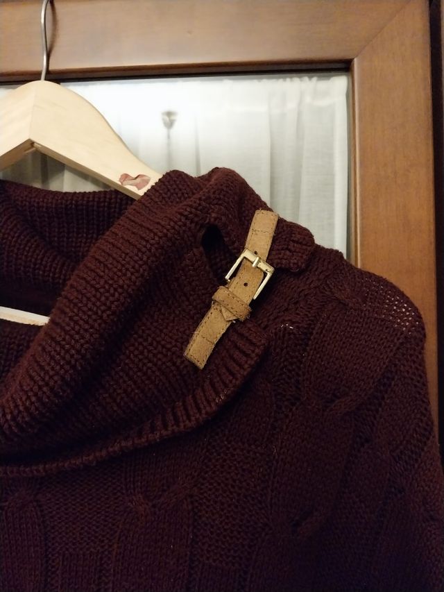 Jersey cuello vuelto tipo poncho