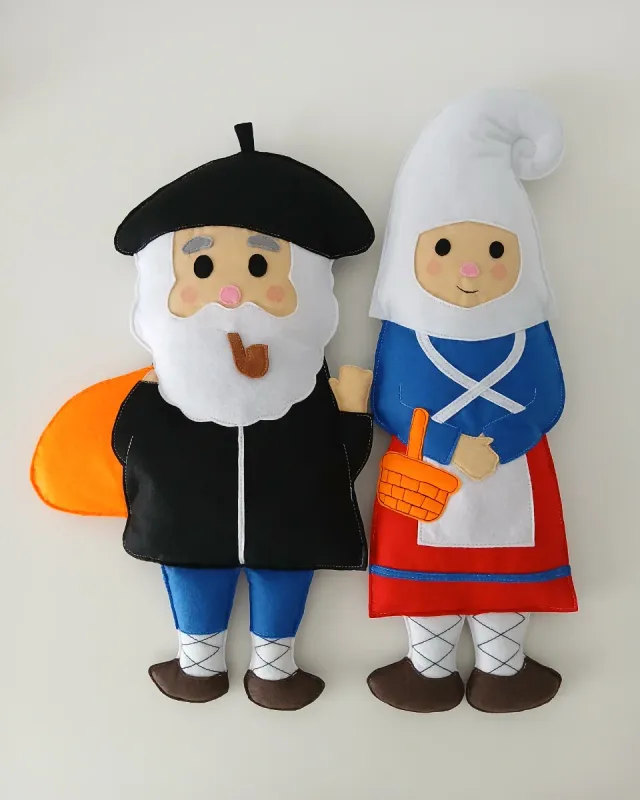 OLENTZERO Y MARI DOMINGI