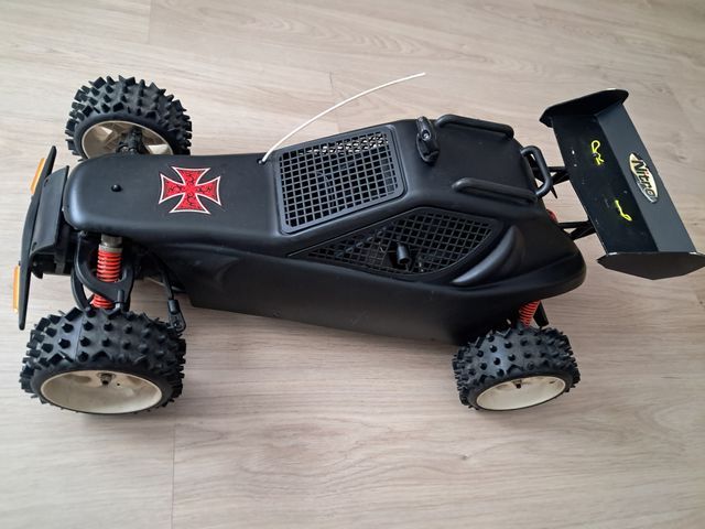 Coche RC a escala Motor gasolina G230RC Zenoah.