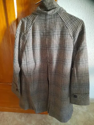 Abrigo Zara cuadros marrón