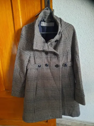 Abrigo Zara cuadros marrón