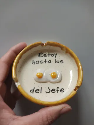 Portacenere in ceramica con frase divertente